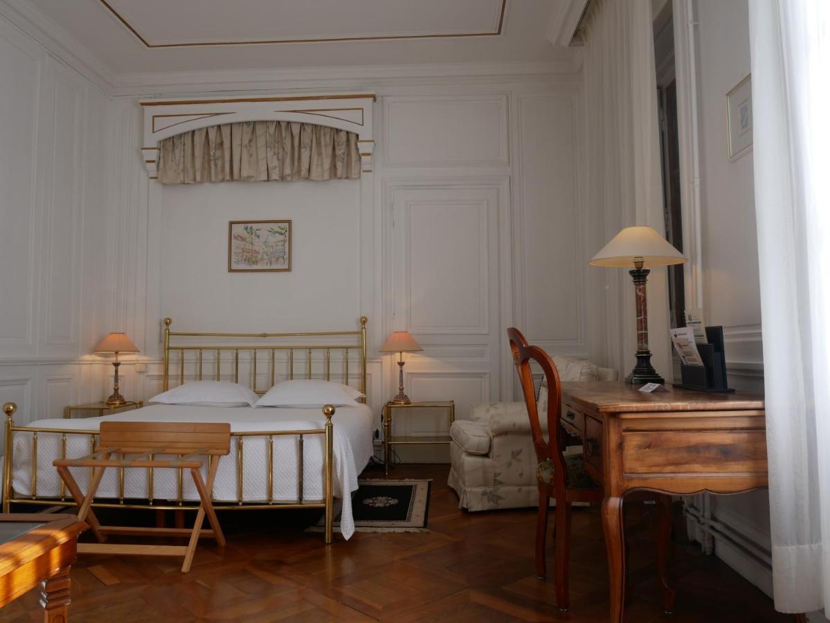 Hotel Du Parc - Manoir Du Baron Blanc فافيرج المظهر الخارجي الصورة