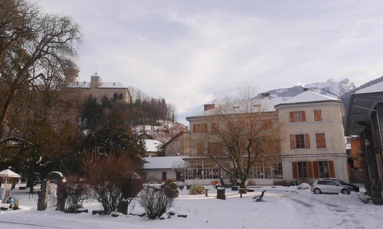 Hotel Du Parc - Manoir Du Baron Blanc فافيرج المظهر الخارجي الصورة
